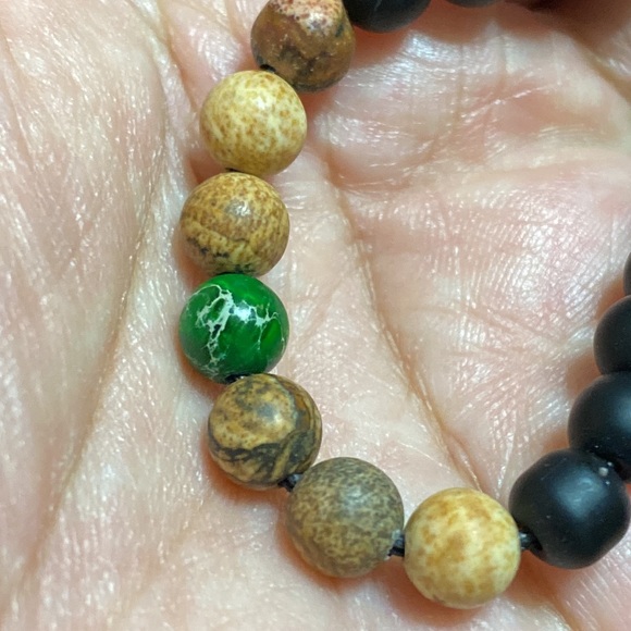 🖤NWOT💕1 Tree mission Stone bracelet - Picture 7 of 8